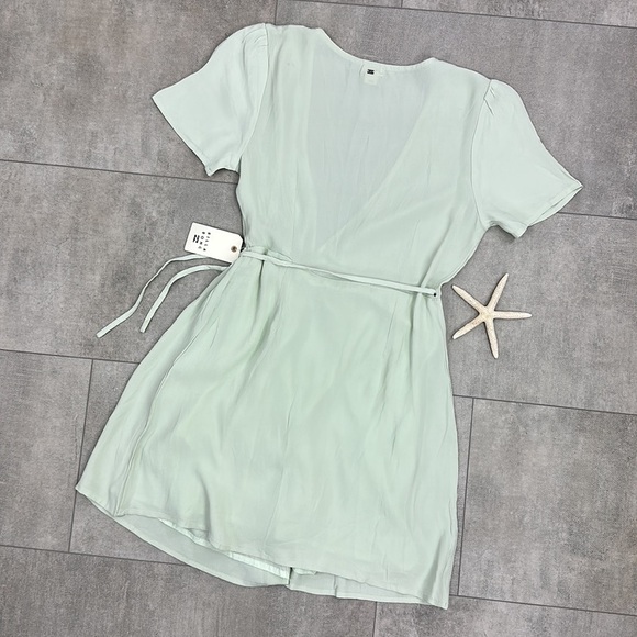 ☀️BILLABONG☀️ SUNSHINE WRAP DRESS - Picture 14 of 15